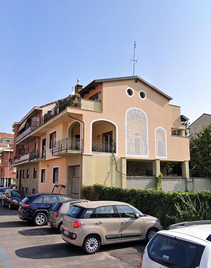 Yellow House Apartment Turin Luaran gambar