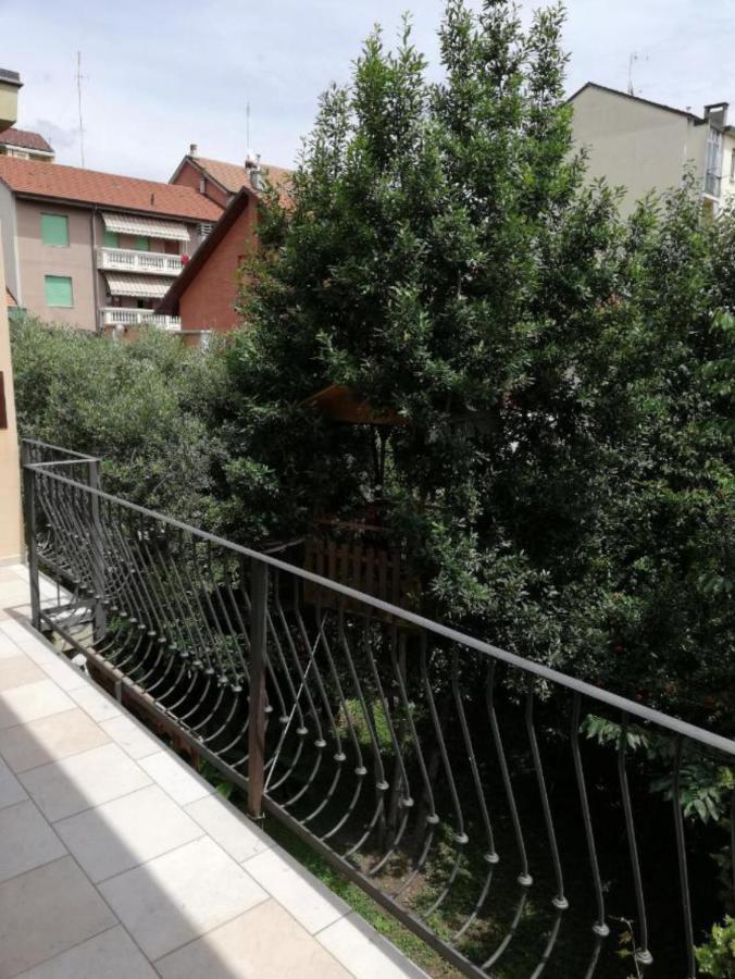 Yellow House Apartment Turin Luaran gambar